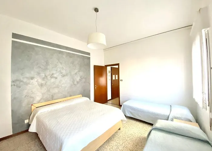 Euroresidence - Piazza Mazzini- 30 Mt Dal Mare - Immobil Relax